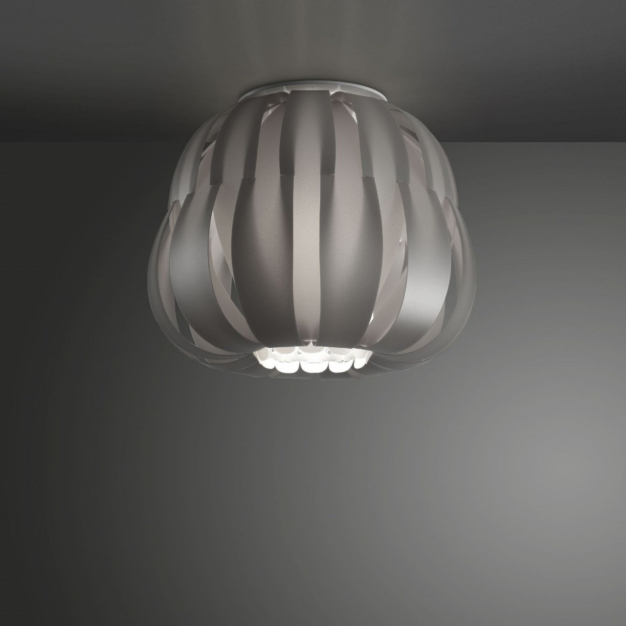 Plafón plateado cm. 19 x 17 h