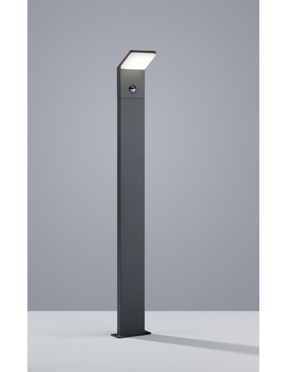 Poste de exterior Pearl Led IP54 antracita con sensor de movimiento Trio Lighting