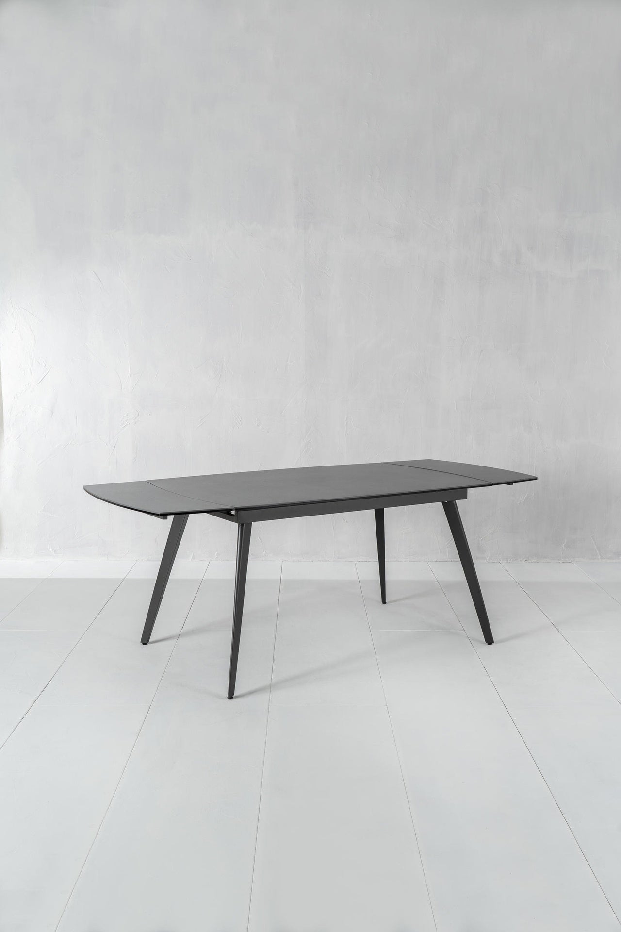Mesa extensible con tapa de cerámica gris antracita 140/170/200x90x76h cm