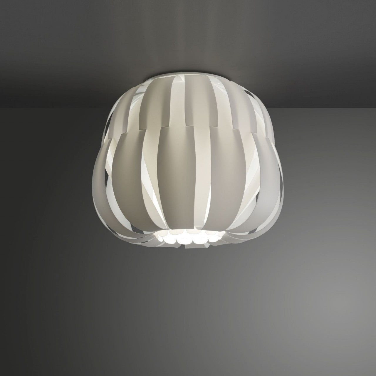 Plafón blanco cm. 19 x 17 h