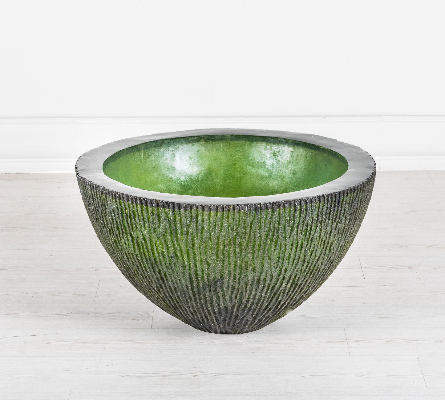 Jarrón resina verde 80x80x45h cm