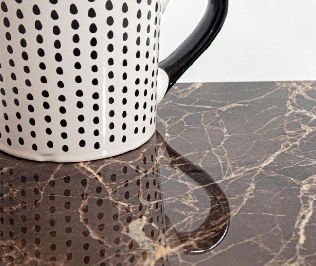 Mesa extensible Briva en marrón grisáceo brillante