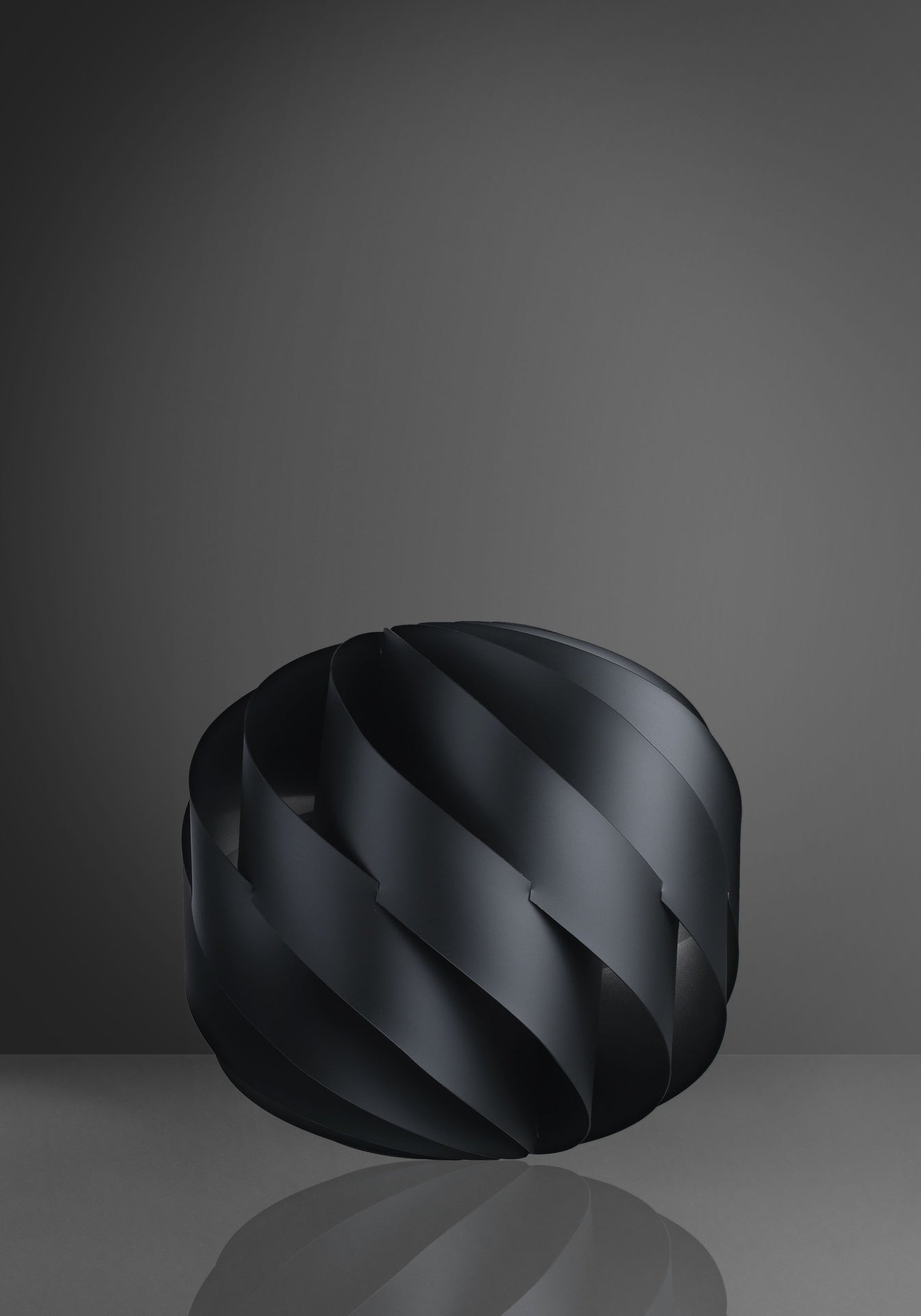 Lámpara De Mesa Negra Cm. 40x38h