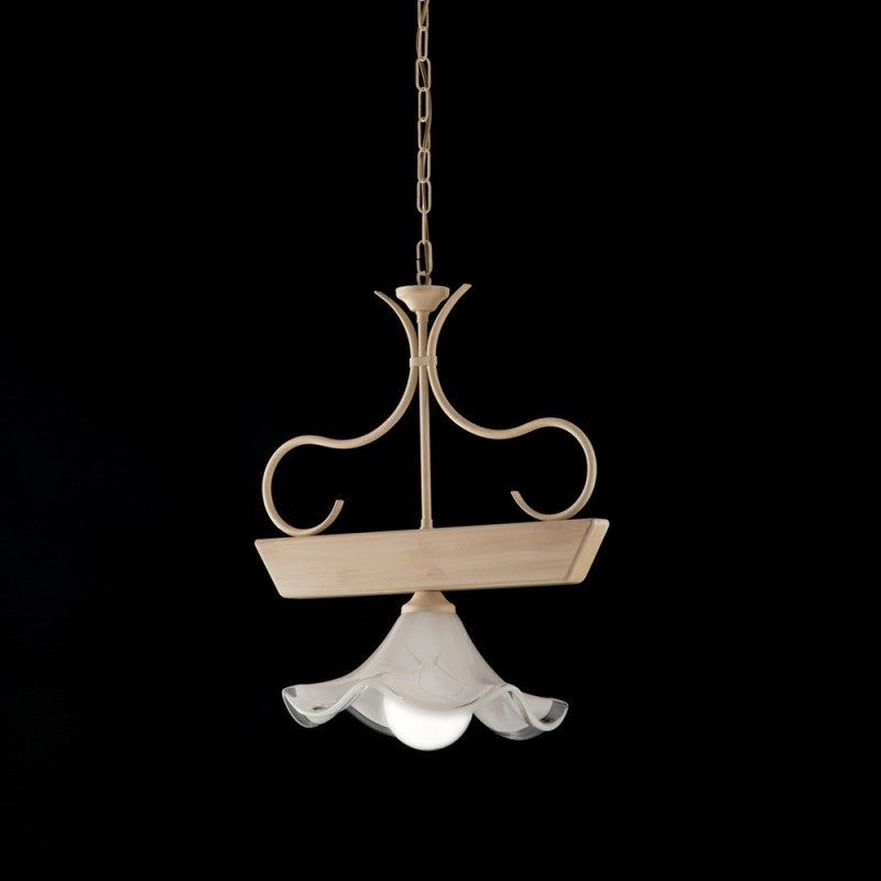 Lámpara de araña de madera lacada en marfil y hierro con decoración decapada, 1 luz