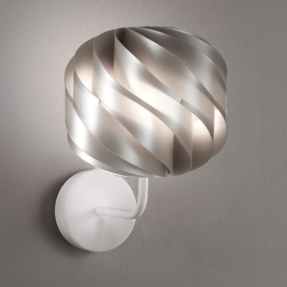 Aplique plateado en metal cm. 25x28x34h