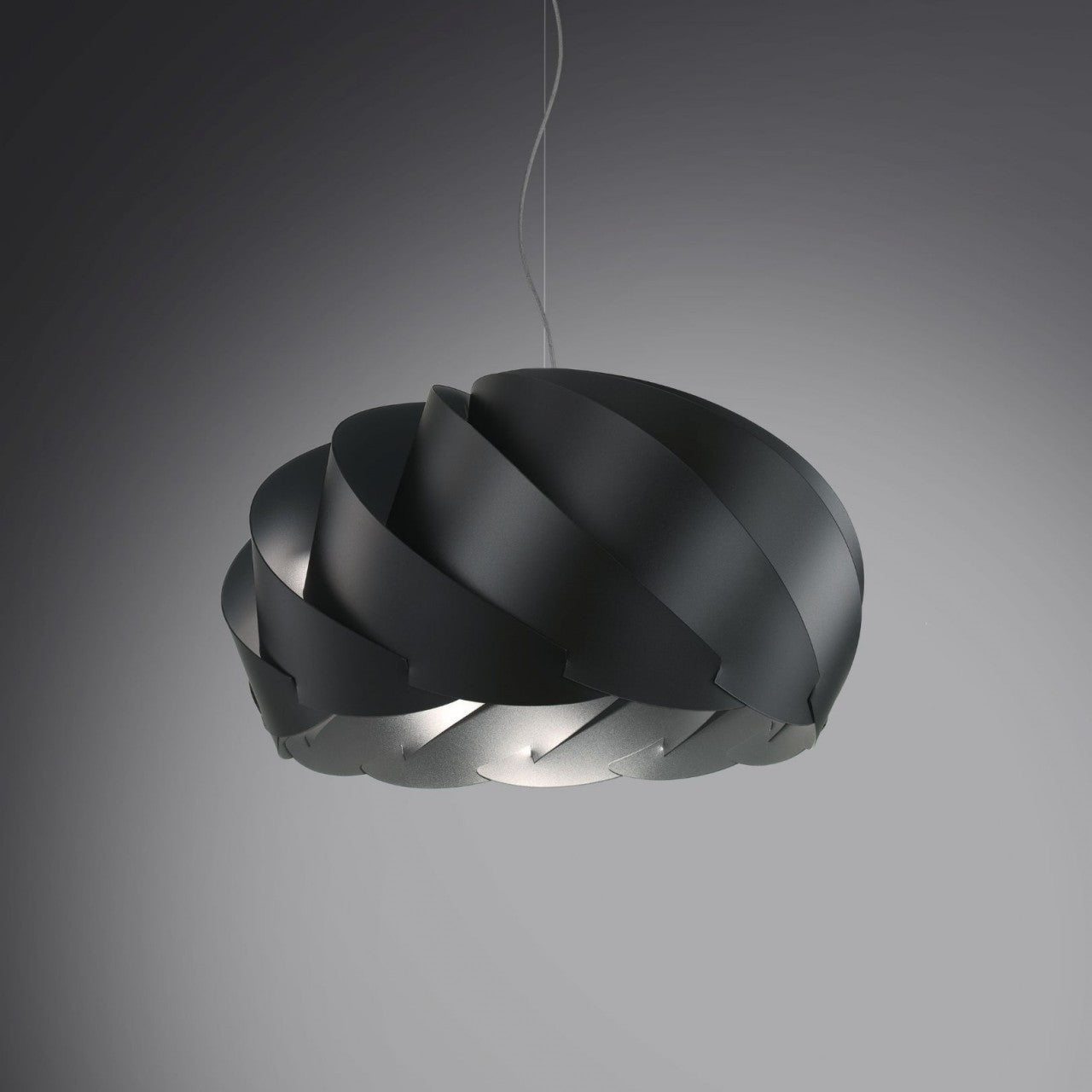 Suspensión negra en metal cromado cm. 55 x 35h