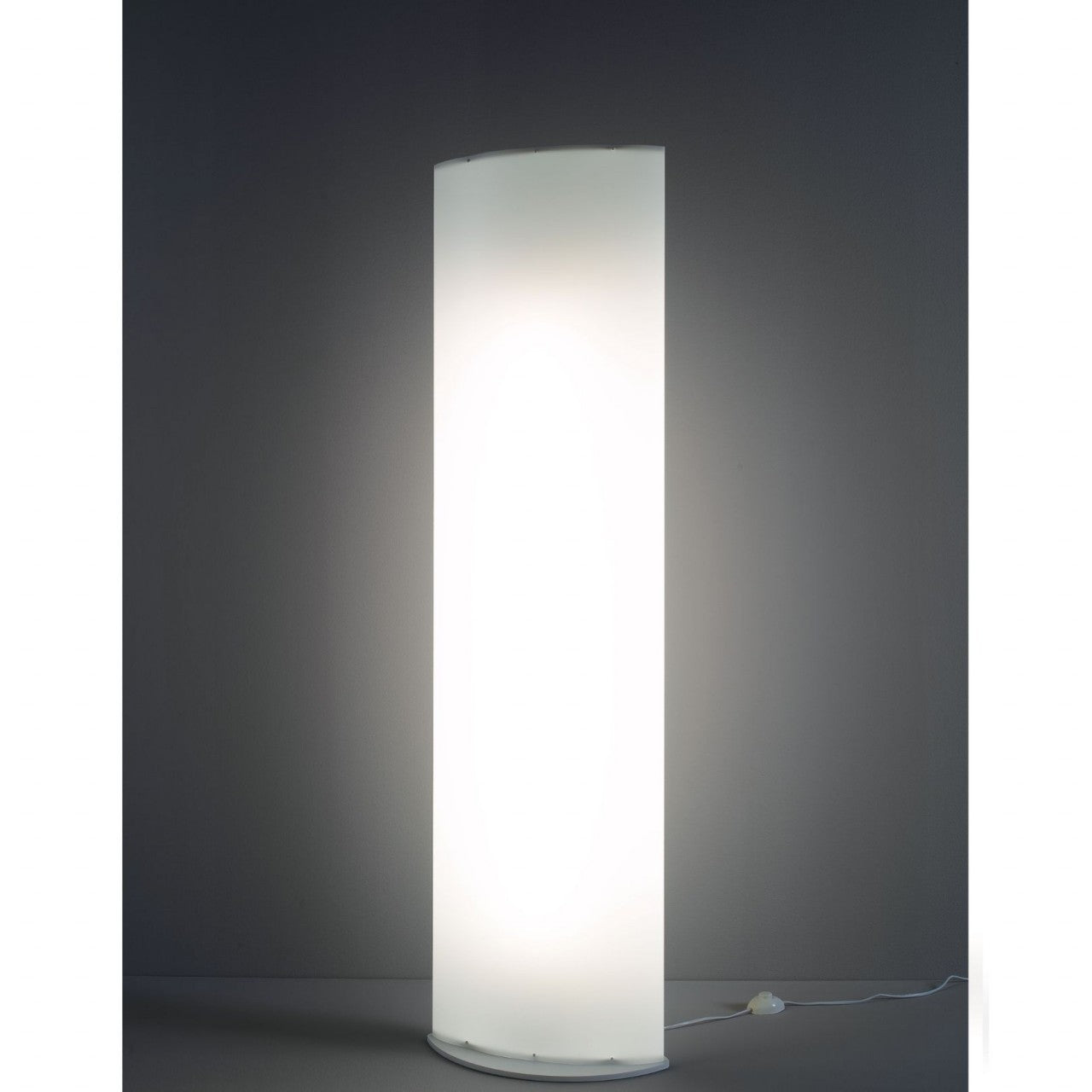 Lámpara de pie LED integrada en plástico blanco cm. 44x26x158h
