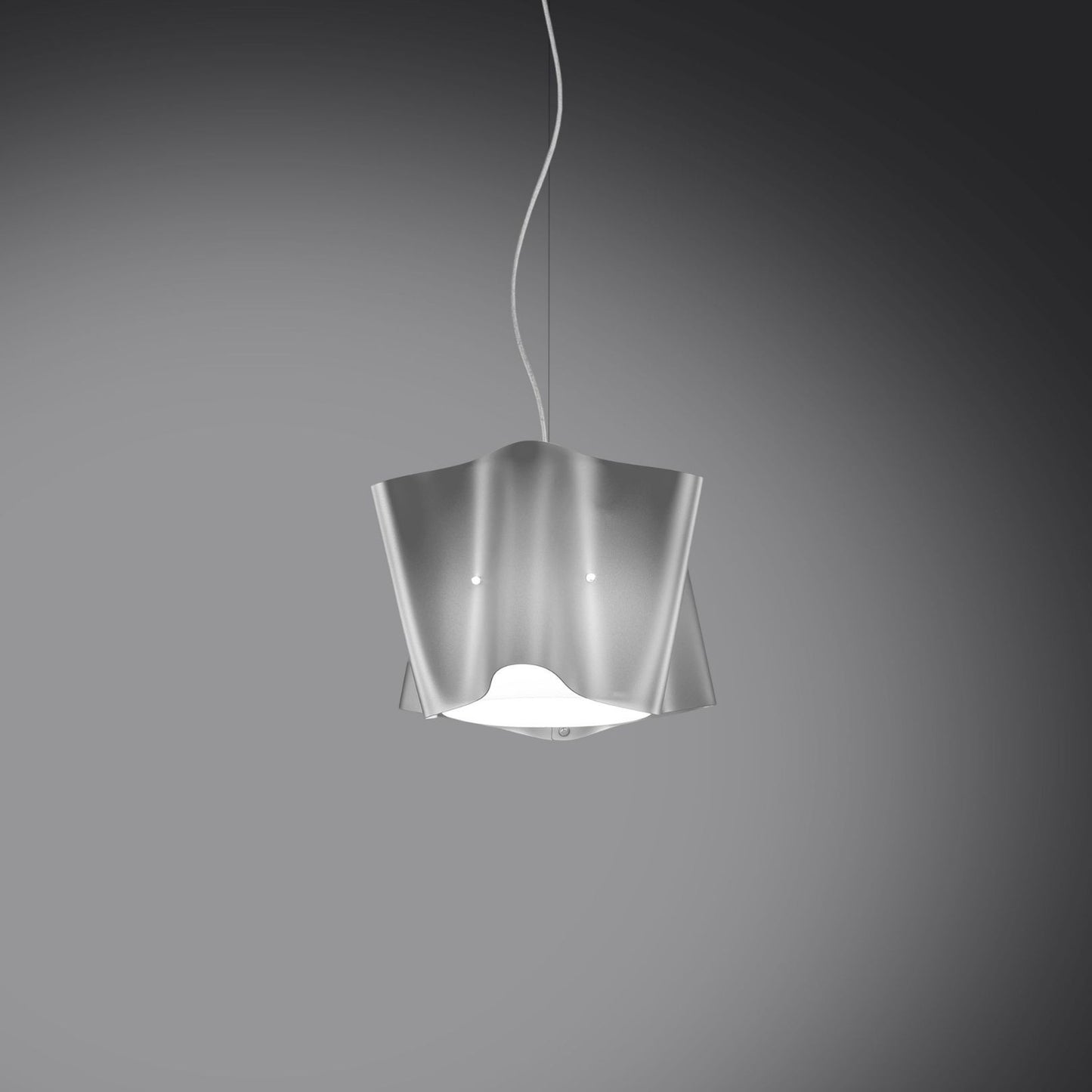 Suspensión plateada en metal cromado cm. 25 x 25h