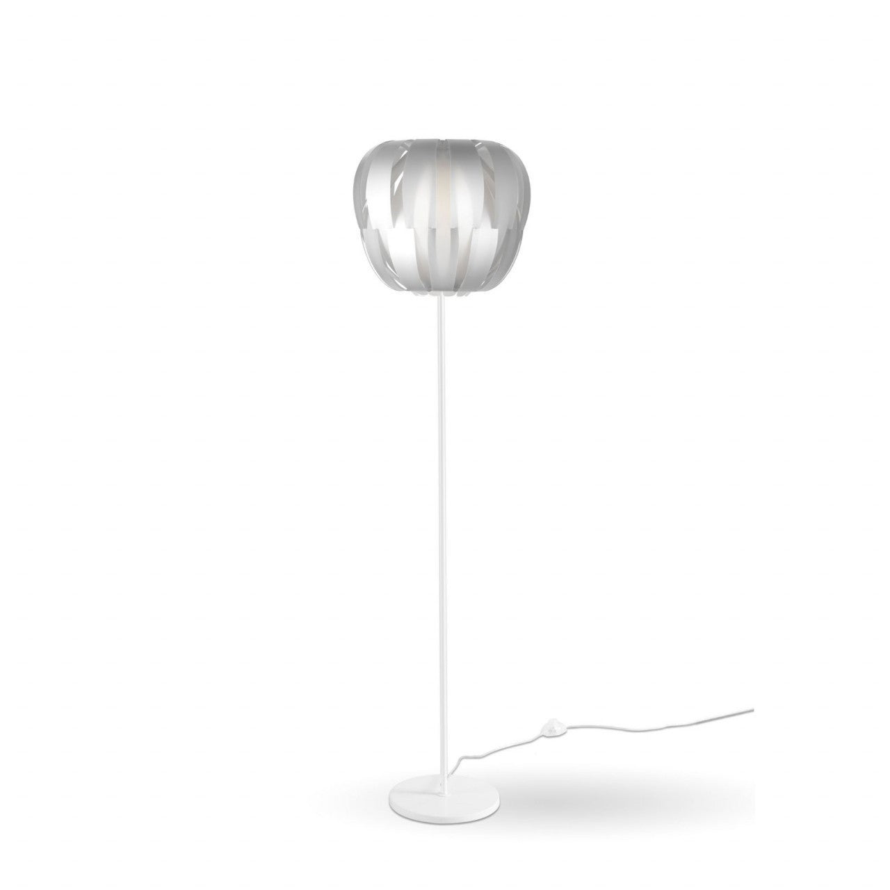 Lámpara de pie con base y tallo en metal plateado Cm. 42x172h