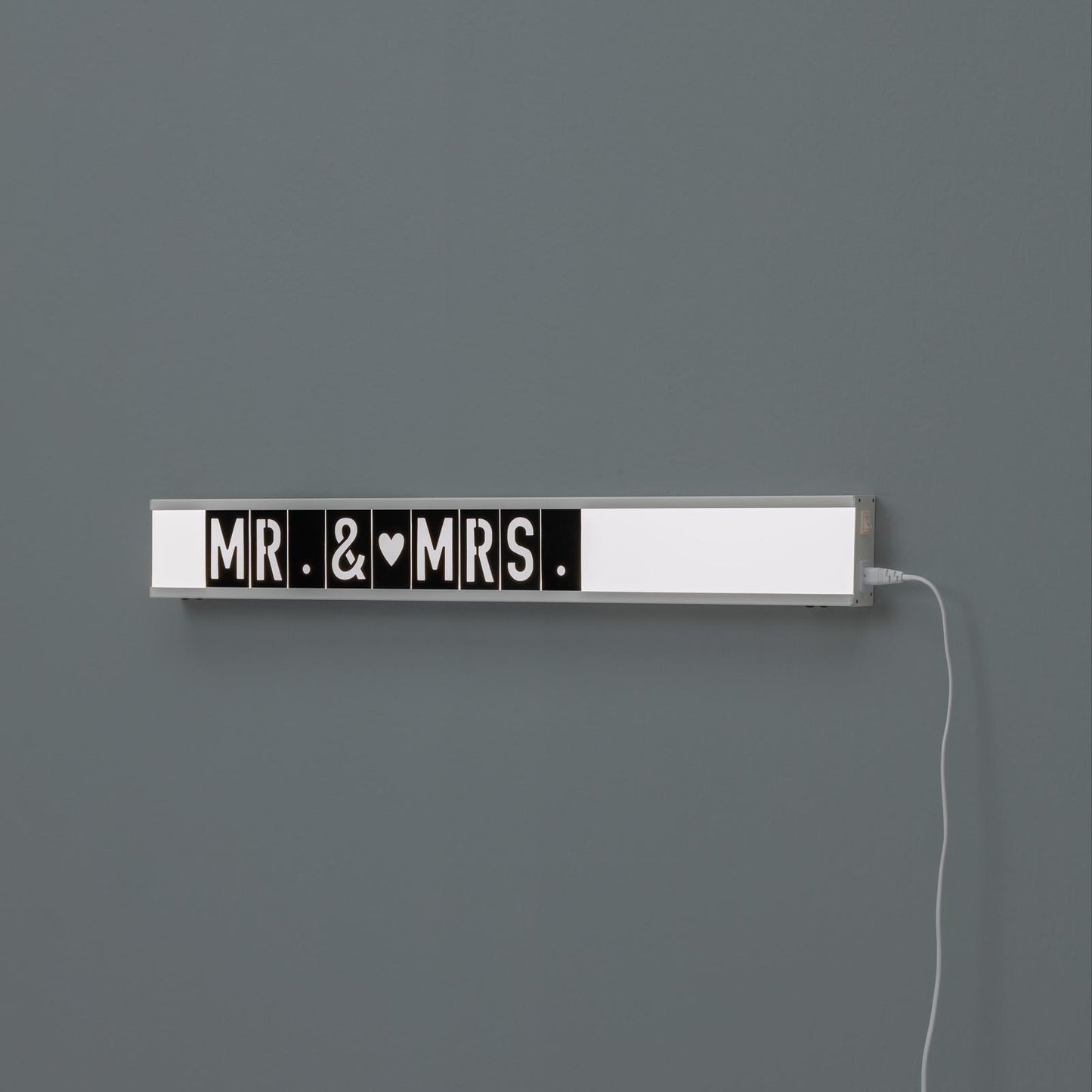 Lámpara de mesa de metal blanco 3x80x10h cm