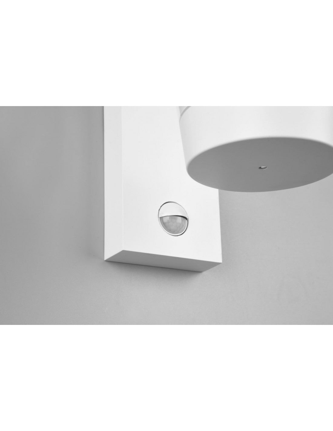 Aplique Linterna Cavado Blanco IP44 Sensor de movimiento Trio Lighting