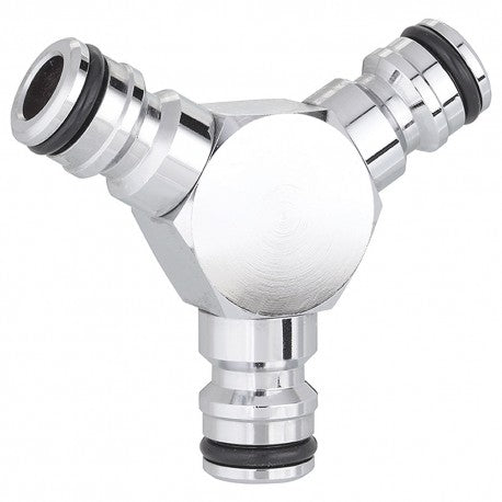 Divisor de tubos con racores automáticos, en metal.