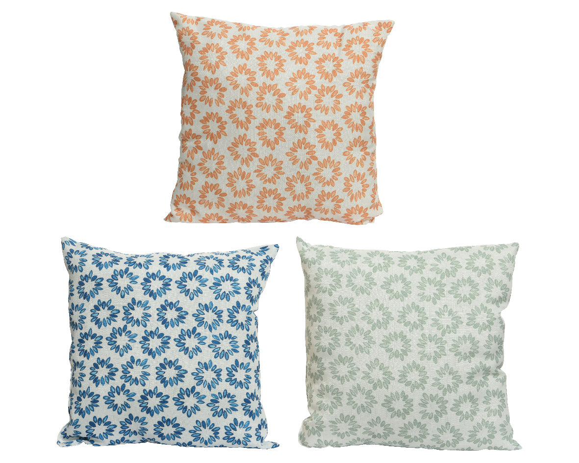 Cojín de flores para exterior en poliéster.
