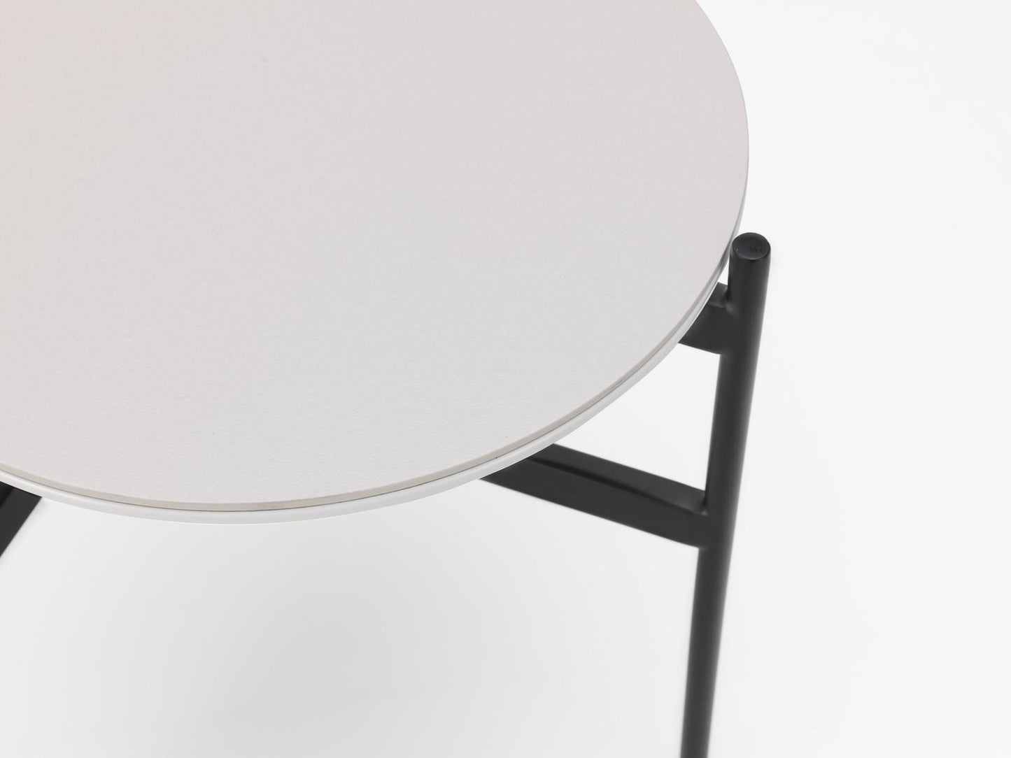 Mesa de centro con tapa de cerámica 40x40x45h cm