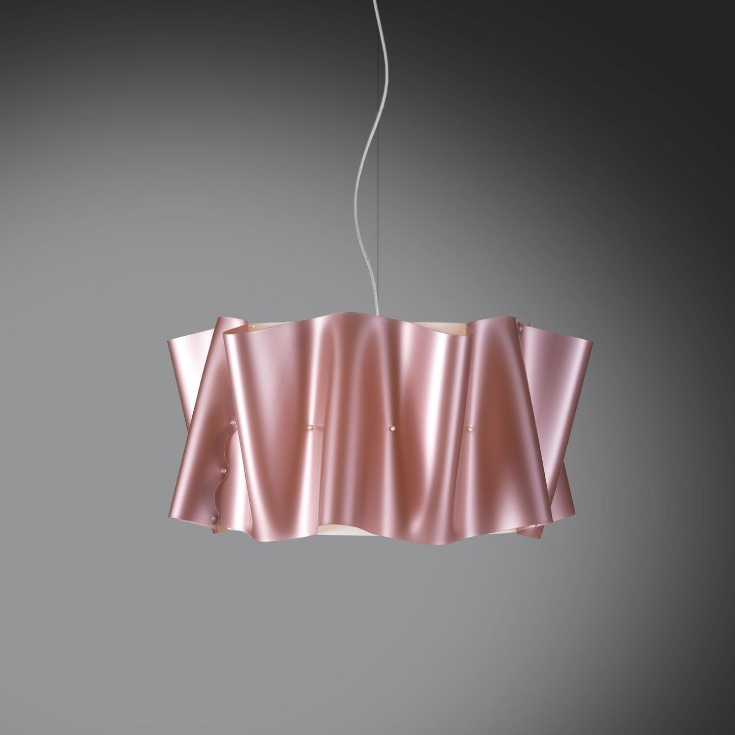 Suspensión de metal rosa en metal cromado cm. 50 x 27h