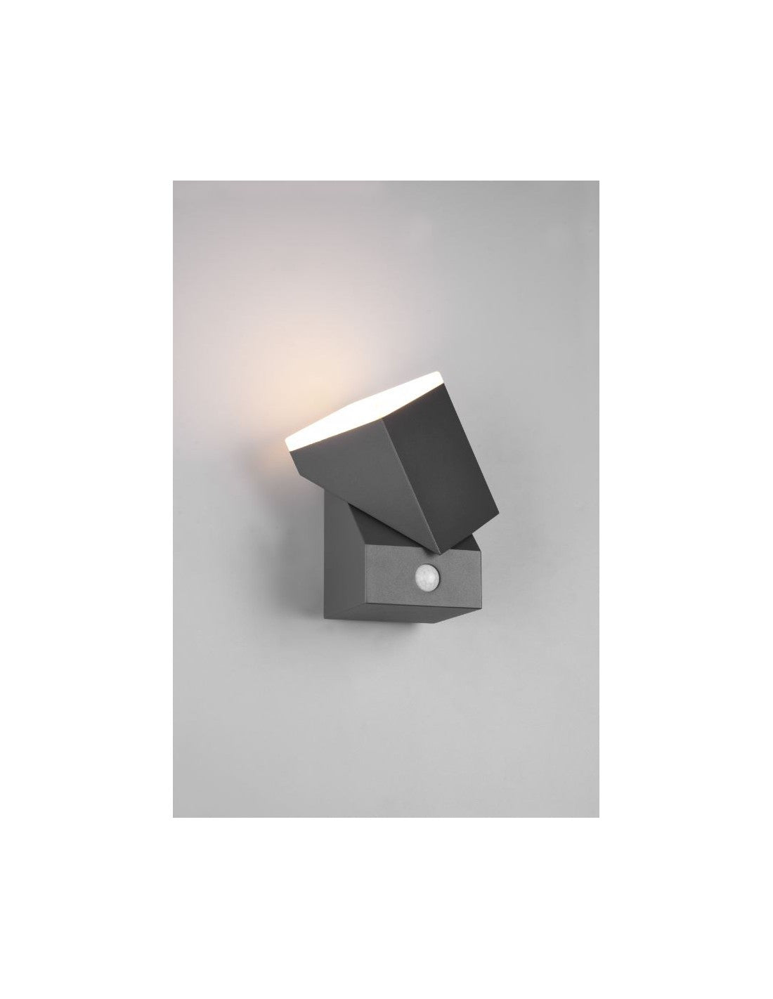 Avon Aplique LED ajustable Aluminio antracita IP54 Sensor de movimiento Trio Lighting