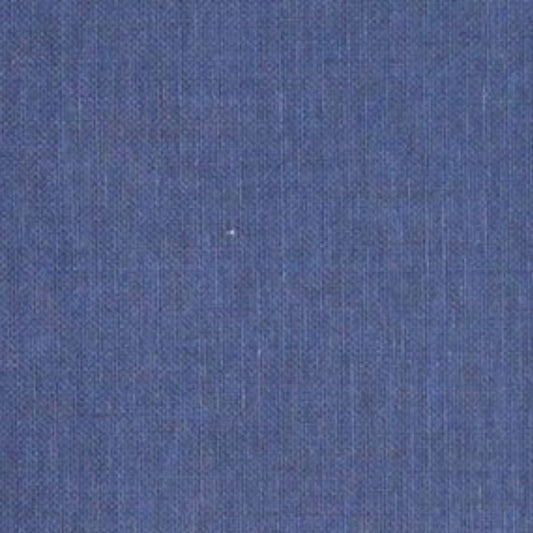 Funda de silla con ribete de fibra azul.