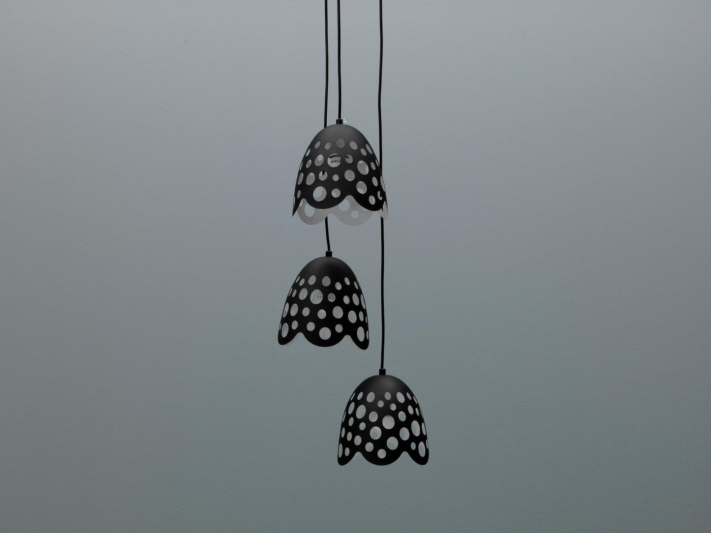 Lámpara colgante de metal con pantalla negra D19,5xD19,5x125h cm