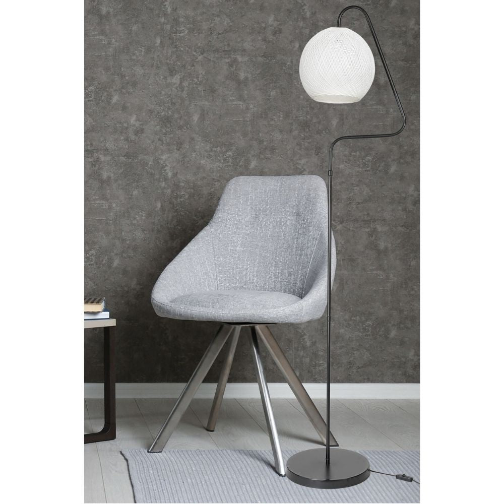 Lámpara de pie Yumak MDL4256 gris con pantalla de tela blanca