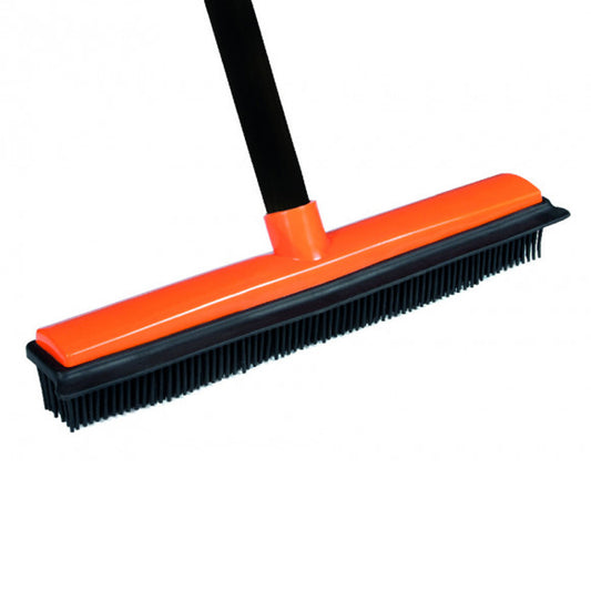 Se folla a Gommy con bomba de agua