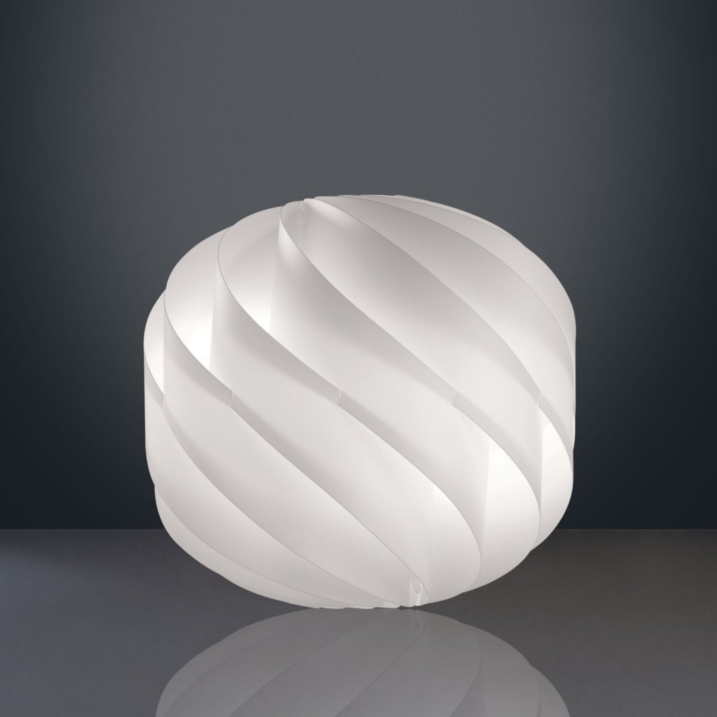 Lámpara De Mesa Blanca Cm. 40x38h