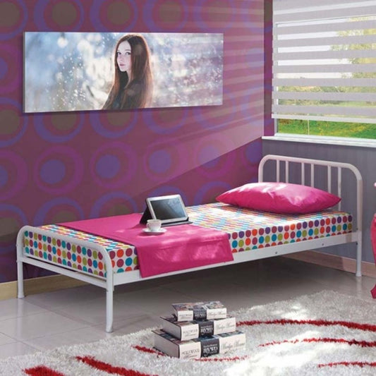 Cama individual Génova de metal blanco.