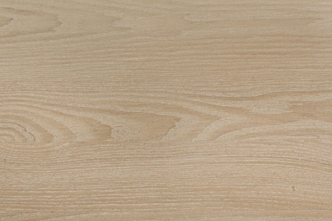 Cómoda Alannis de 5 cajones de diseño minimalista.