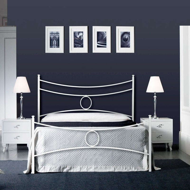 Cama queen size de hierro con pie de cama Blanco CONCA 126x208x h117 cm