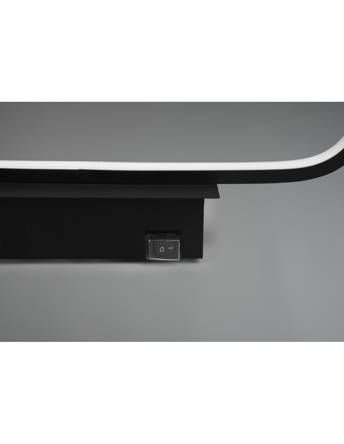 Aplique LED moderno para baño Gianni Black IP44 Trio Lighting
