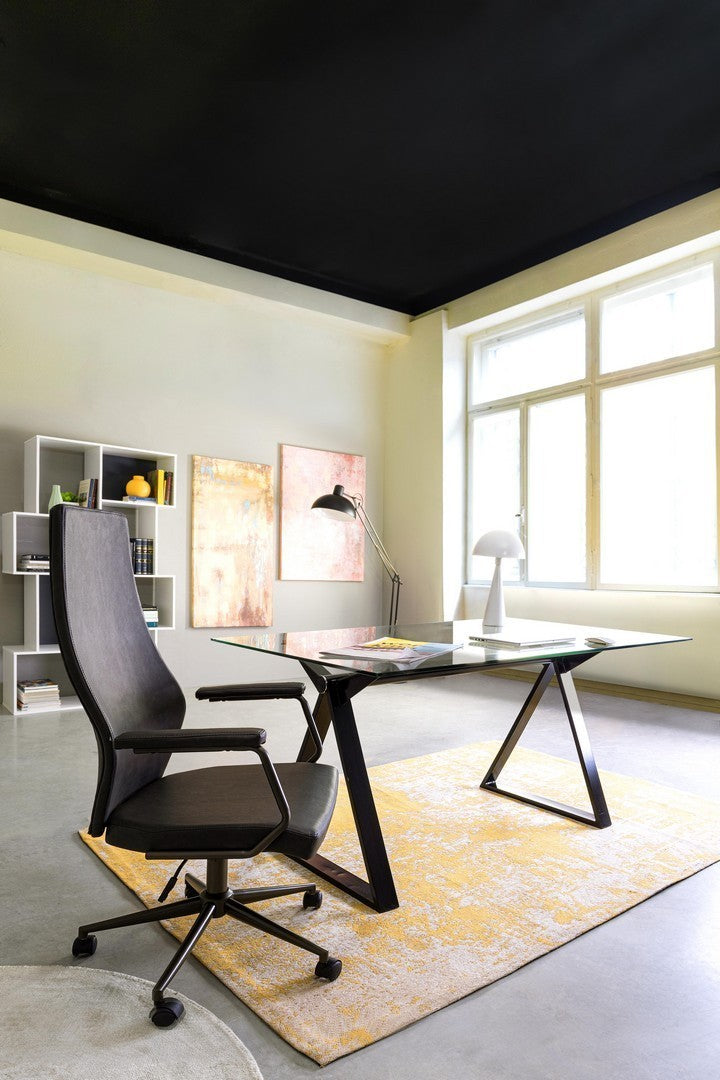 Sillón de oficina Jamie negro símil piel con respaldo alto