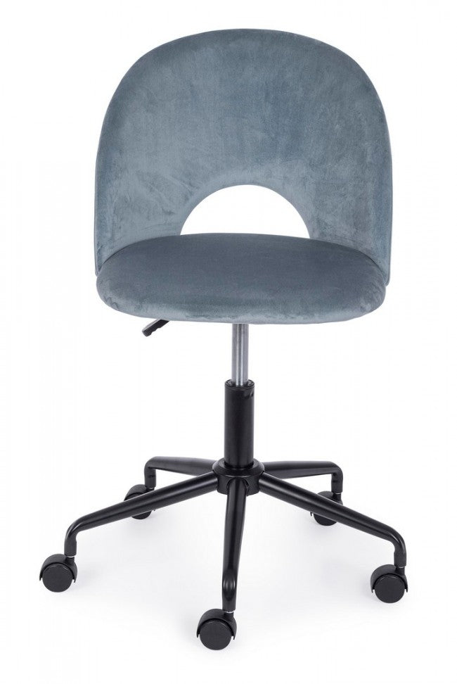 Silla de oficina azul claro en terciopelo y estructura de acero.
