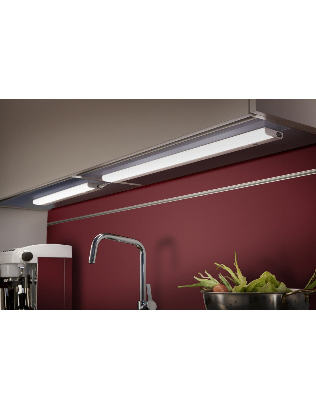 Aplique LED para debajo del gabinete Simeo de acrílico blanco L 77 cm Trio Lighting