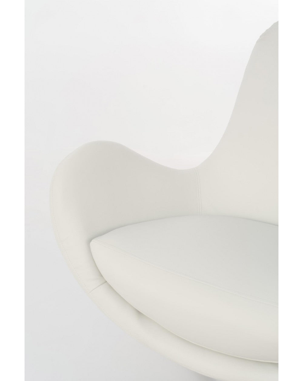 Sillón Olga en símil piel y metal blanco STS