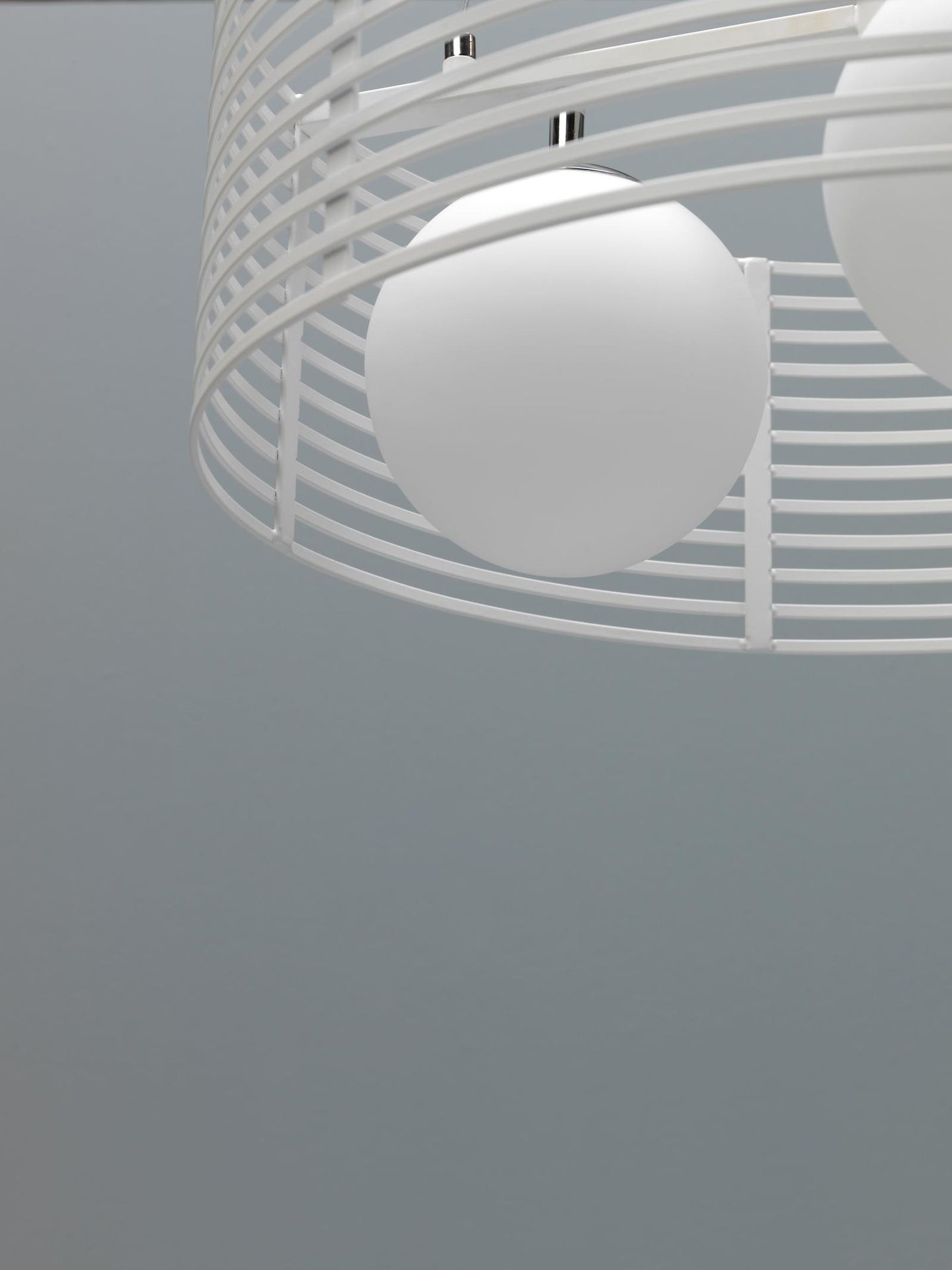 Lámpara colgante de metal con pantalla blanca D50xP500x120h cm