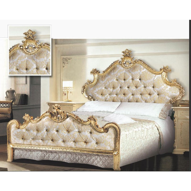 Cama doble con cabecero barroco y pie de cama en tejido damasco 172x212xh.165 cm