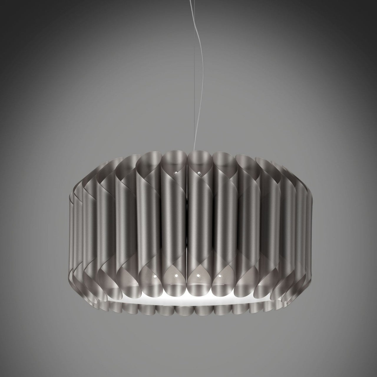 Suspensión plateada en metal cromado cm. 50 x 31h