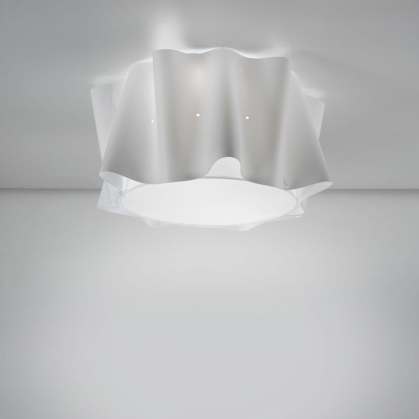 Plafón 3 luces blanco cm. 60x32h