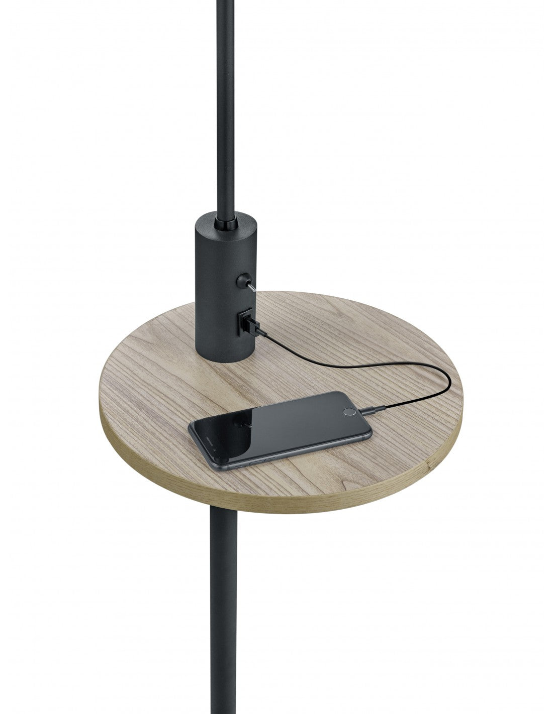 Lámpara de pie moderna negra Claas con estante y puerto USB Trio Lighting