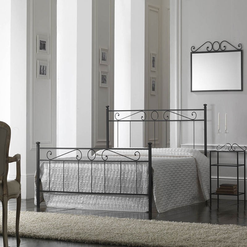 Cama queen size de hierro con pie de cama Negro TEVERE 126x208x h117 cm