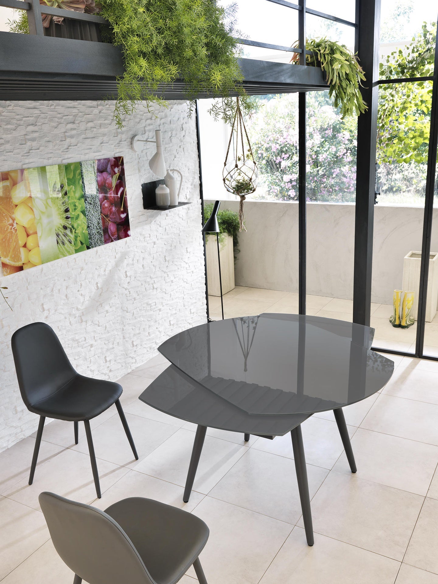 Mesa extensible de cristal templado con tapa gris 120/180x90h cm