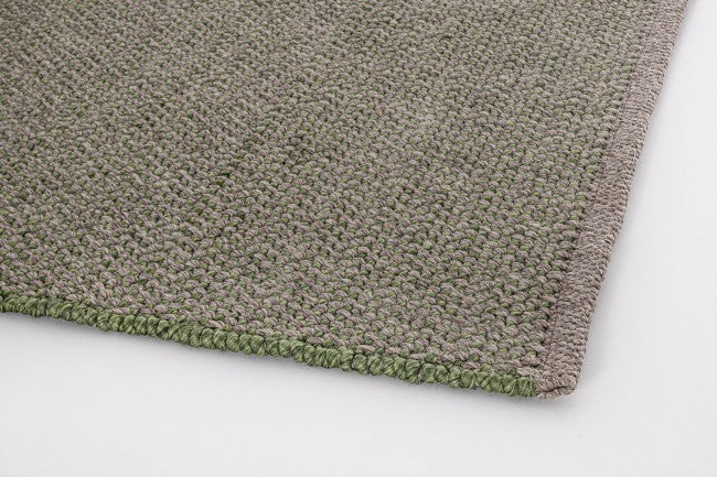 Alfombra de exterior verde en fibra sintética hecha a mano 170x240