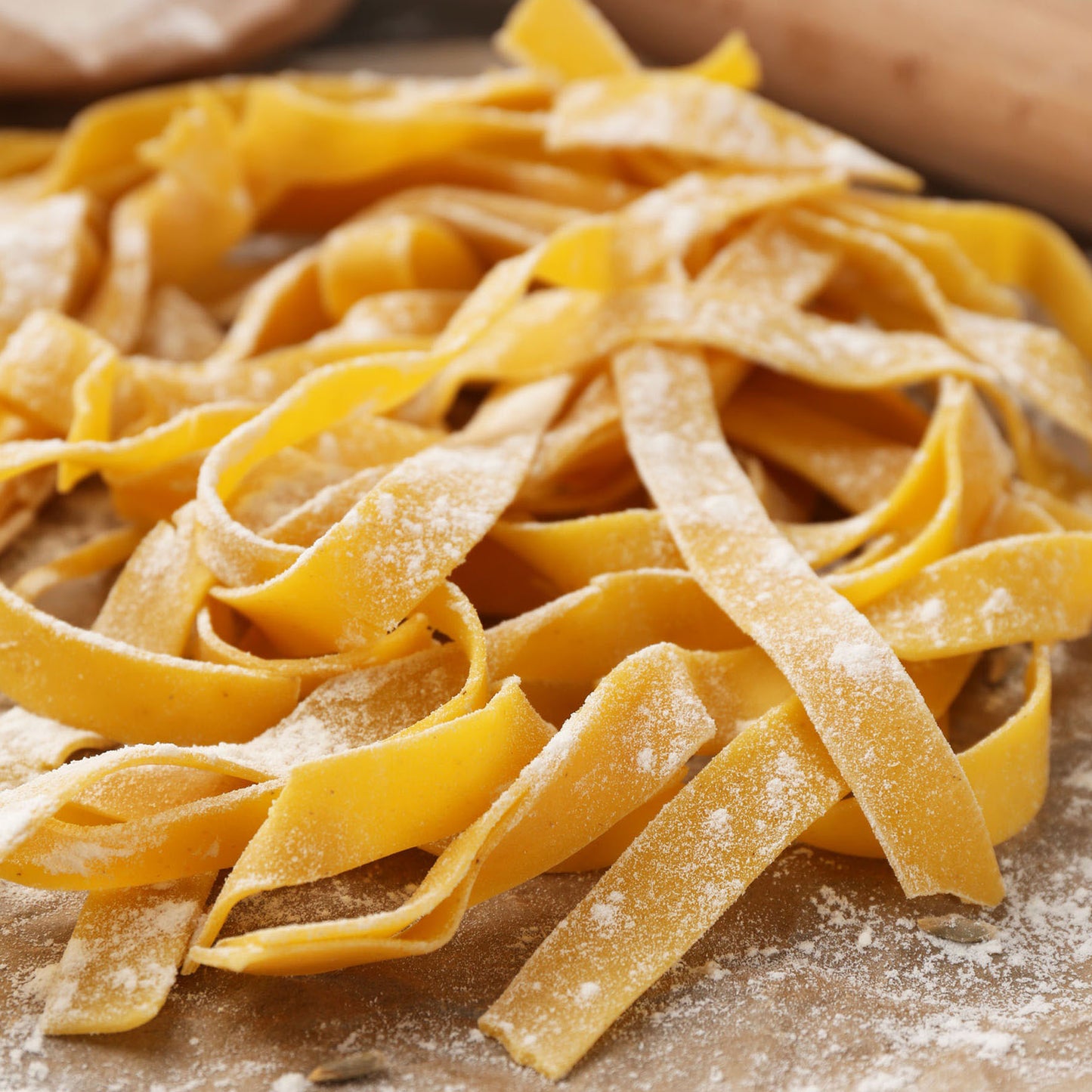 Máquina de pasta manual Girmi IM90 en acero inoxidable.
