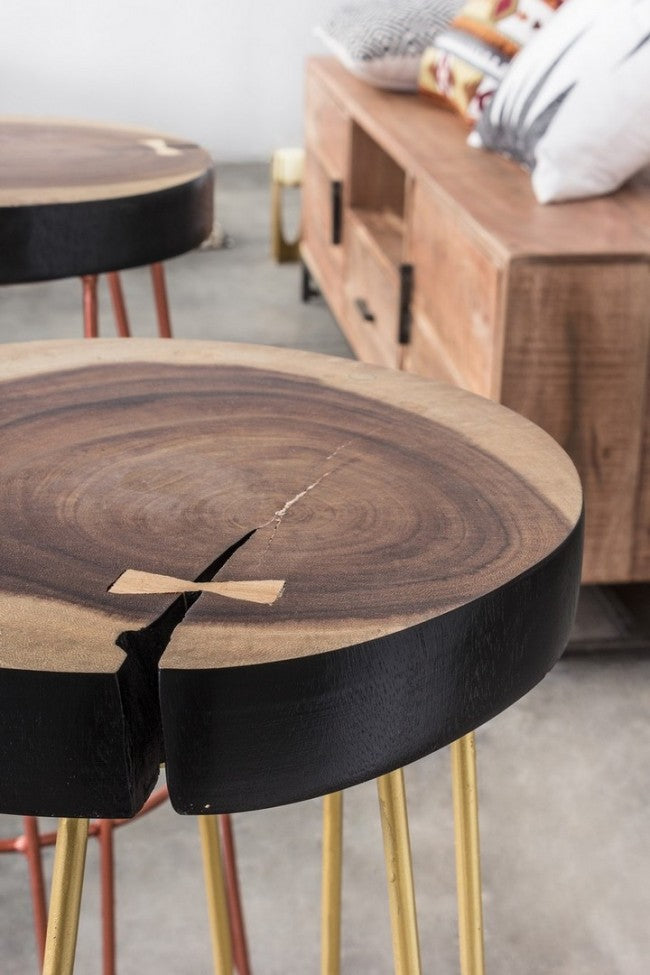 Taburete de bar de madera dorado estilo atmósfera.