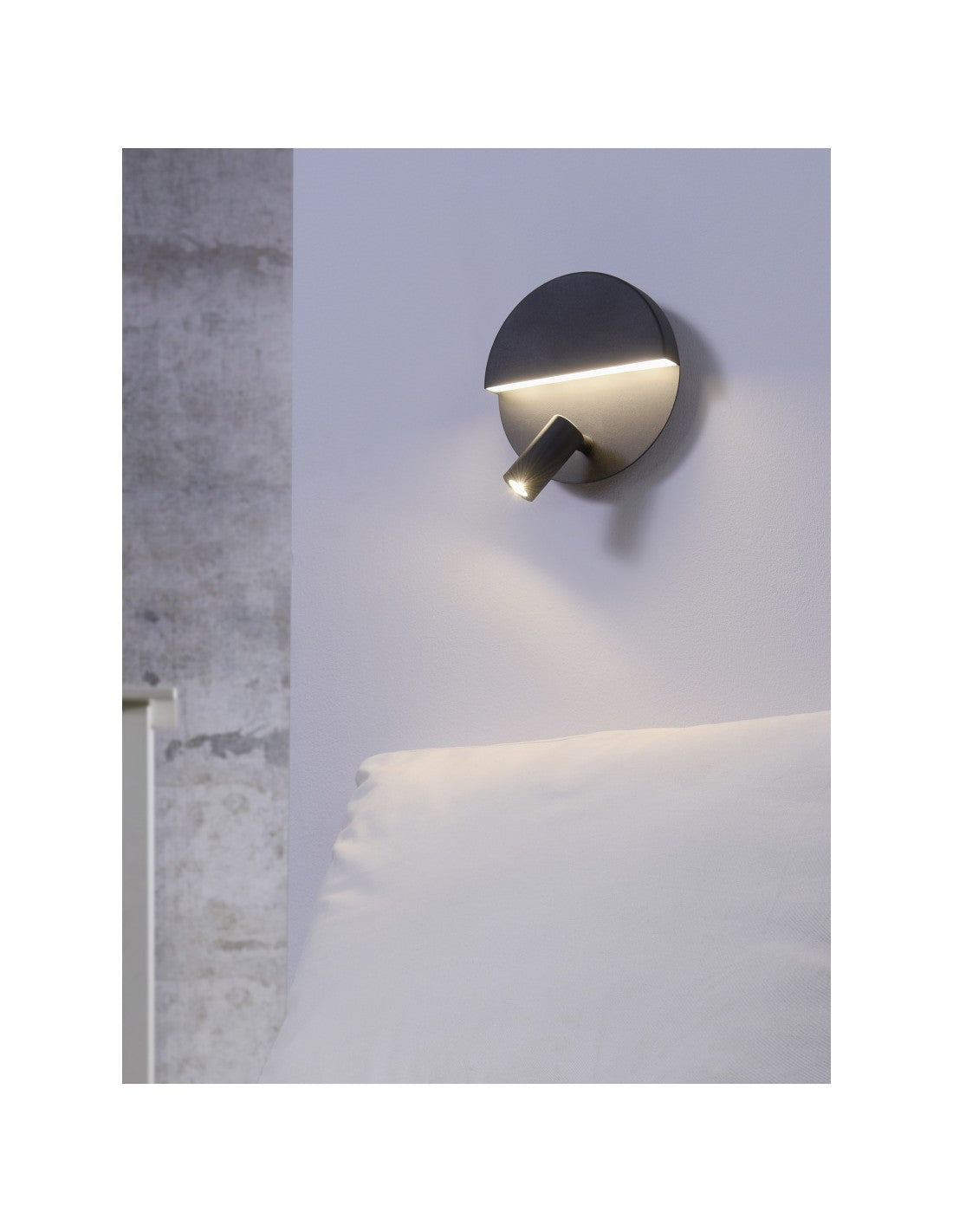 Lámpara de pared moderna de doble emisión Mario negro con foco ajustable Trio Lighting